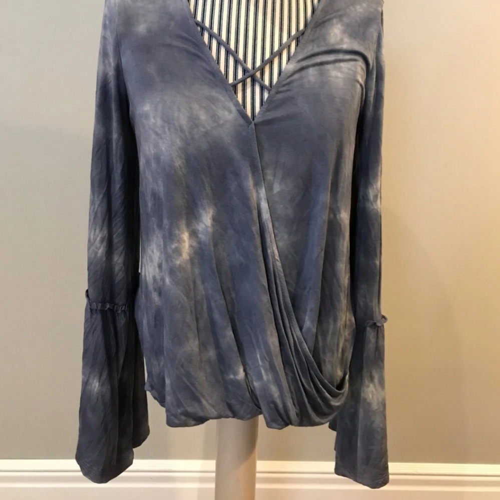 American Eagle Soft and Sexy Wrap Top
